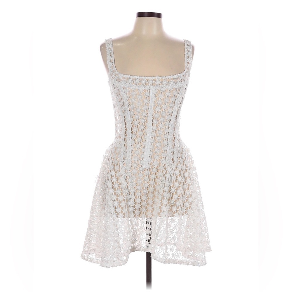 UNDERSTATED LEATHER REVOLVE White Eyelet Daisy Lana Dress Size XL VGUC - Picture 5 of 8